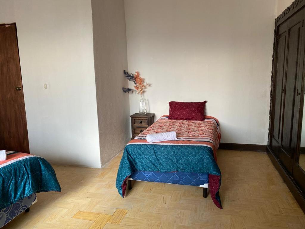 Casa Del Viajero Colonial Guatemala Apartment Екстериор снимка