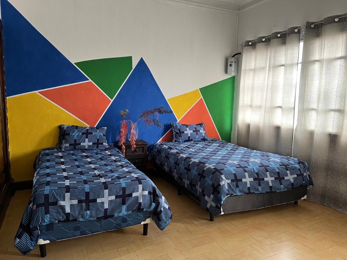 Casa Del Viajero Colonial Guatemala Apartment Екстериор снимка